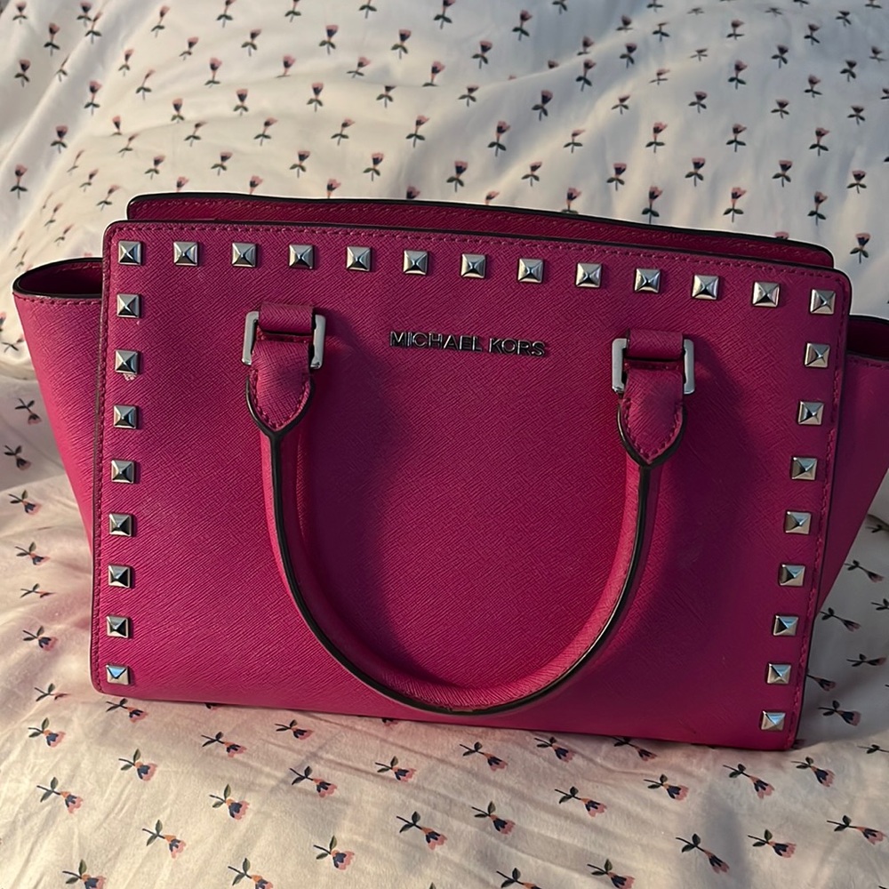Michael Kors vintage pink studded handbag - Picture 2 of 12